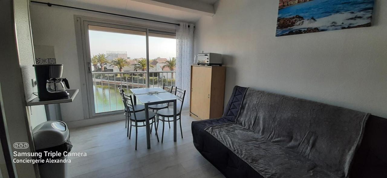 Vue Magique Sur La Marina - Appart En Duplex, Les Pieds Dans L'Eau แซงต์-ซีเปรียง ภายนอก รูปภาพ